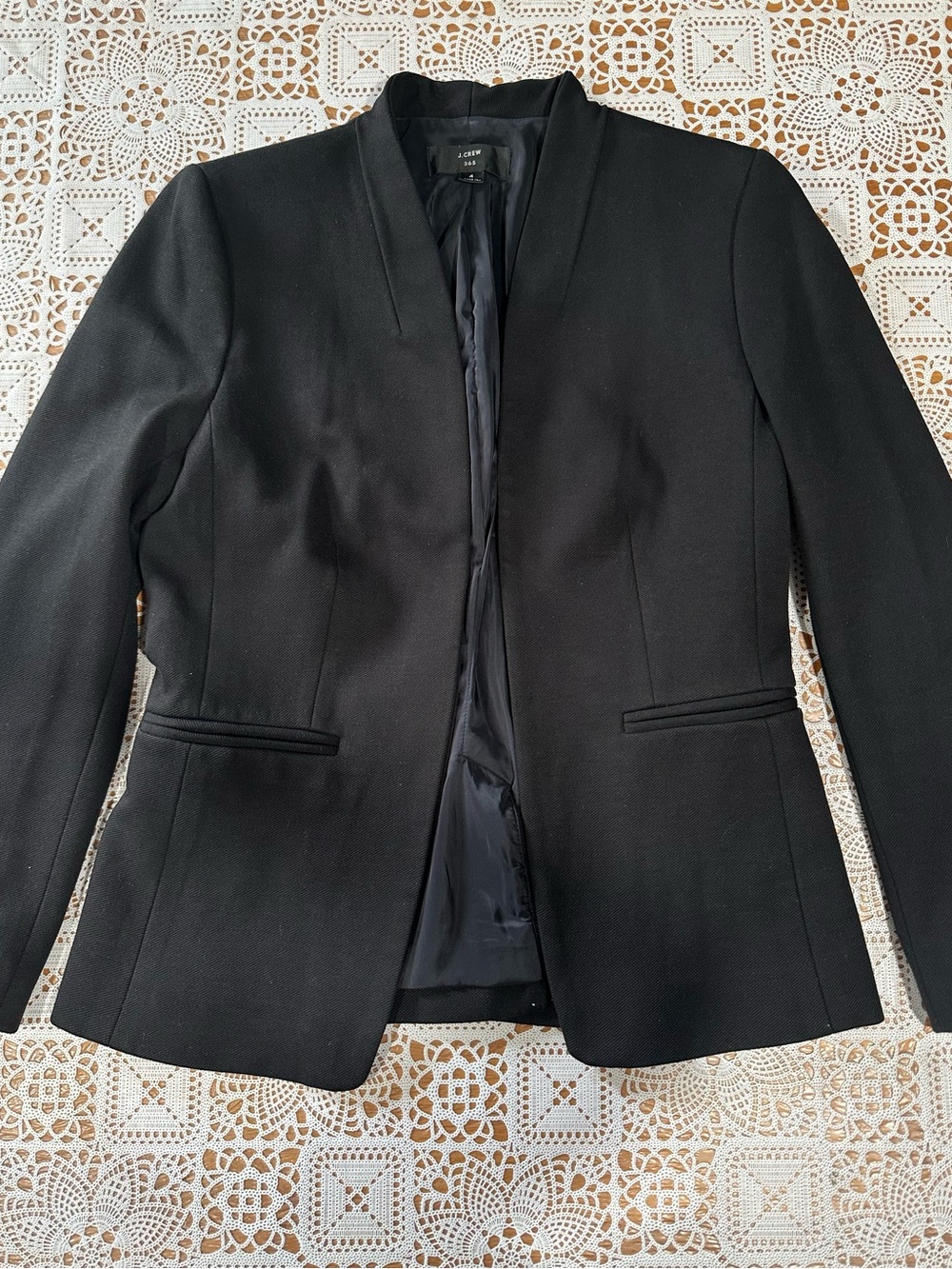 Crew 365 Black Open Front Blazer Women’s Size 4 Career Office Minimalist